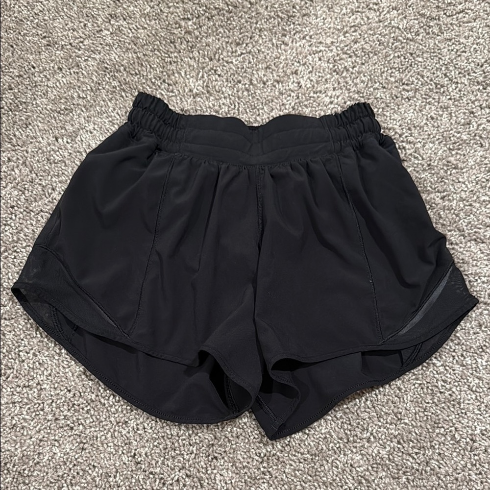 Lululemon Hotty Hot Low Rise Shorts